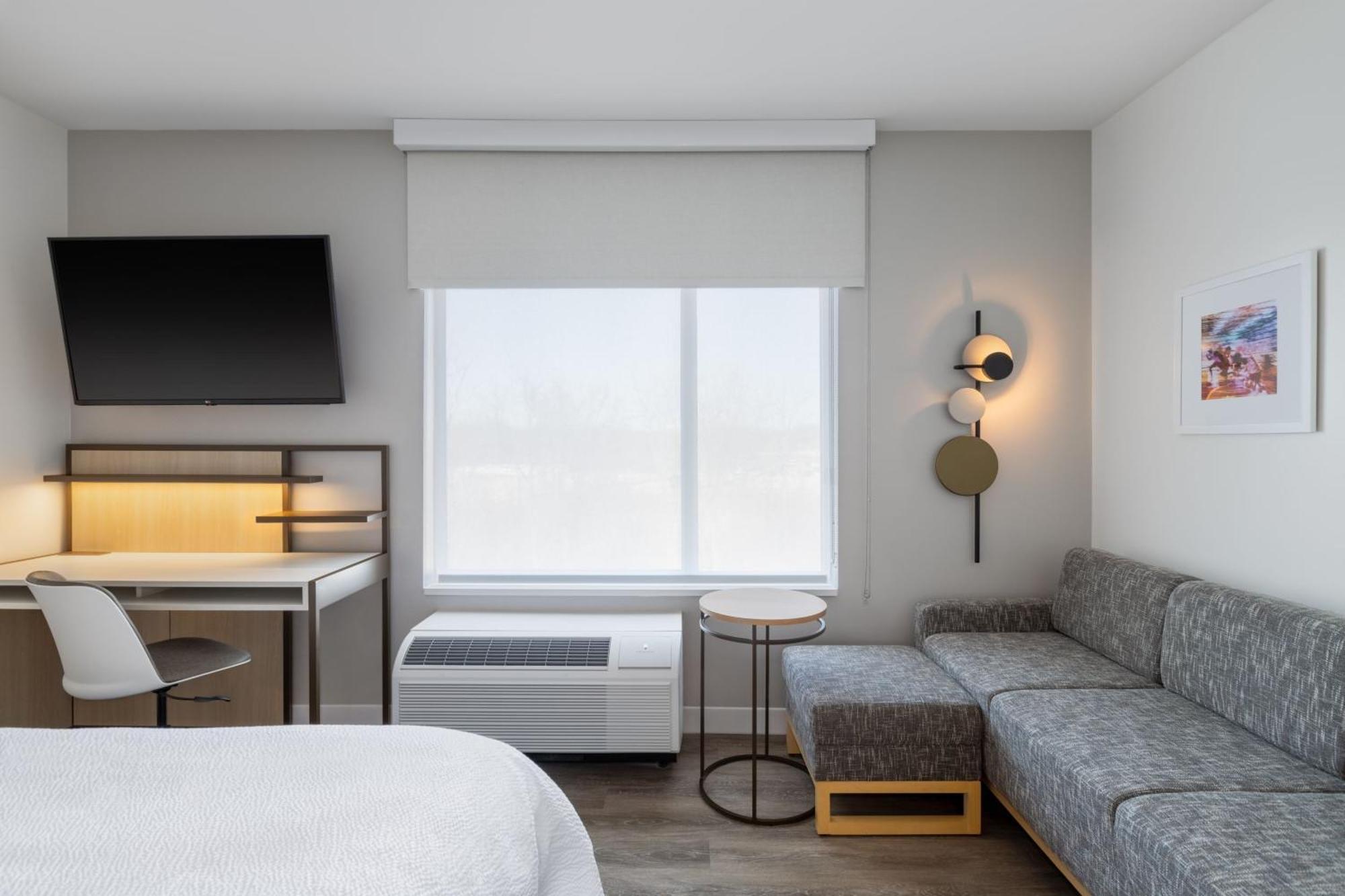 Towneplace Suites By Marriott Geneva At Spire Academy Kültér fotó