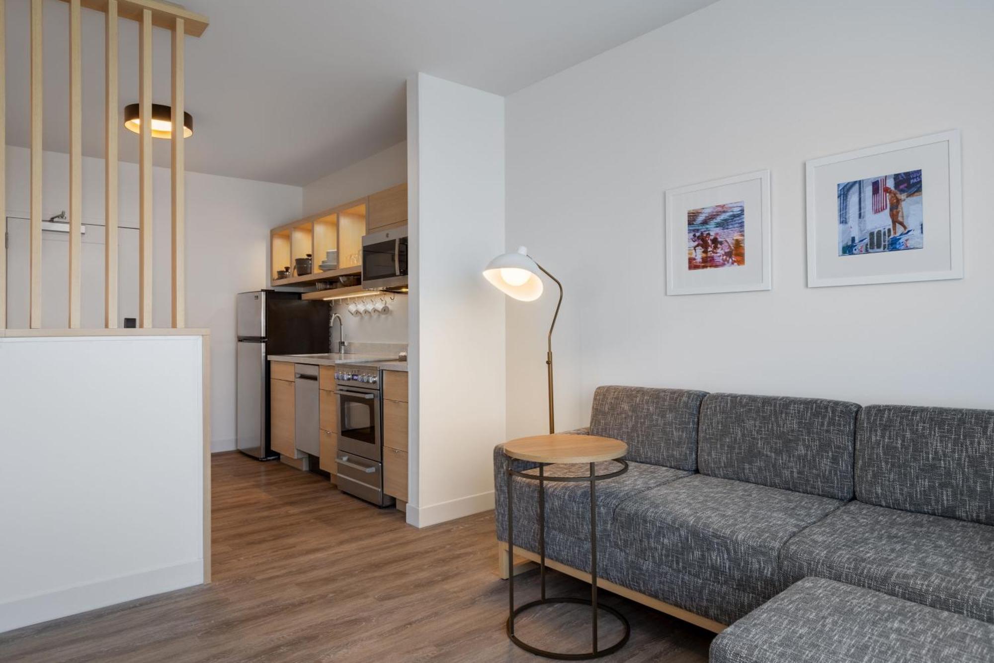 Towneplace Suites By Marriott Geneva At Spire Academy Kültér fotó
