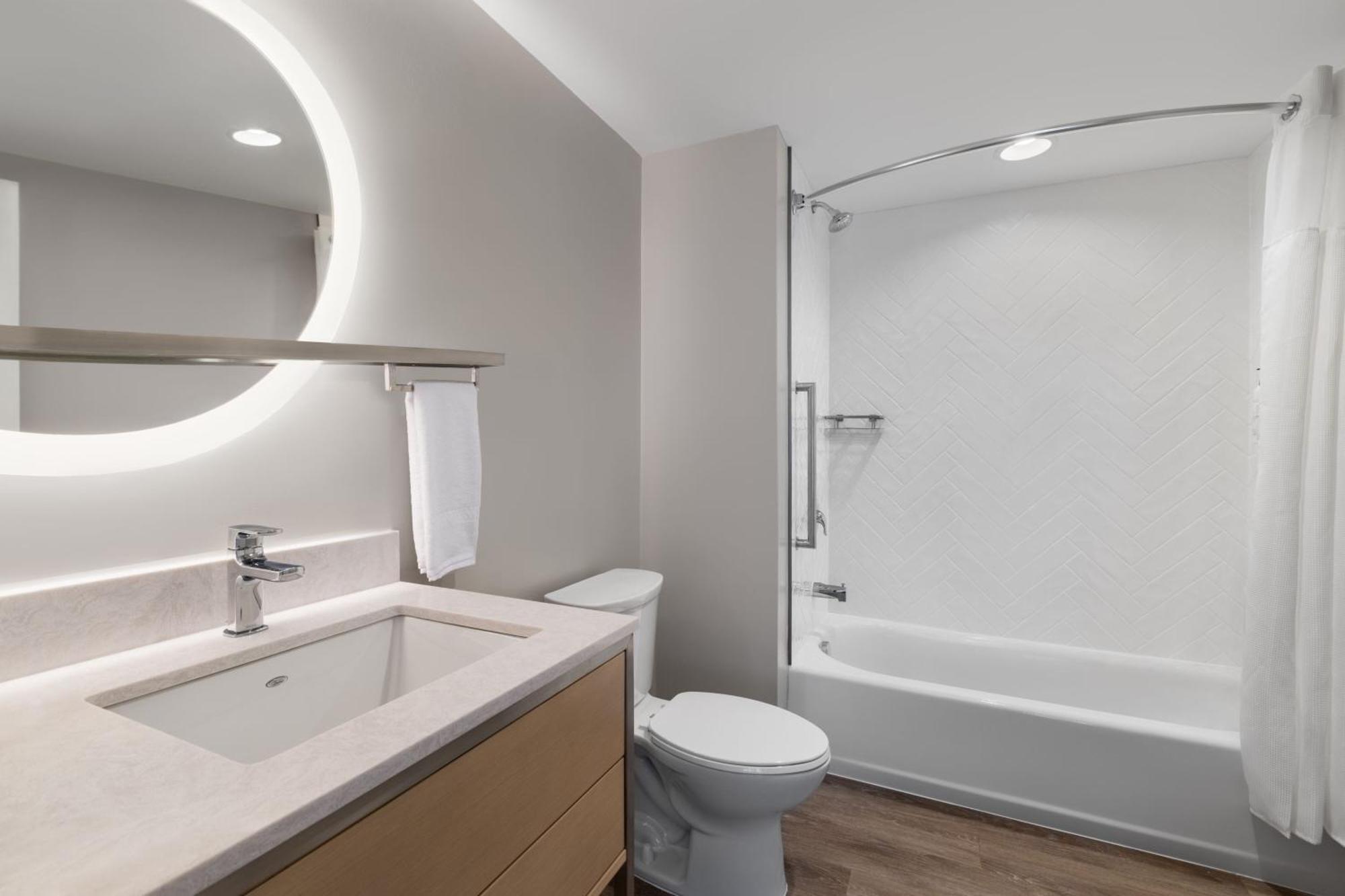 Towneplace Suites By Marriott Geneva At Spire Academy Kültér fotó