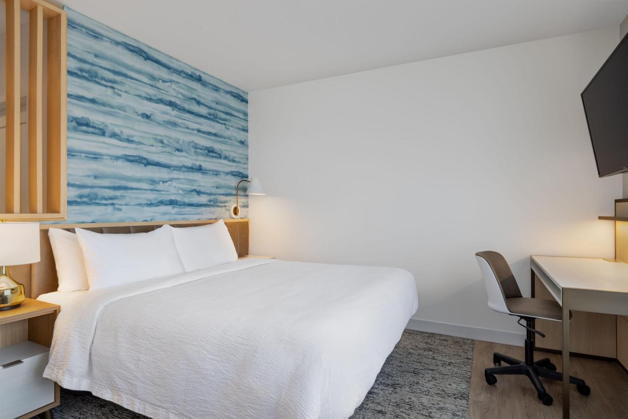 Towneplace Suites By Marriott Geneva At Spire Academy Kültér fotó