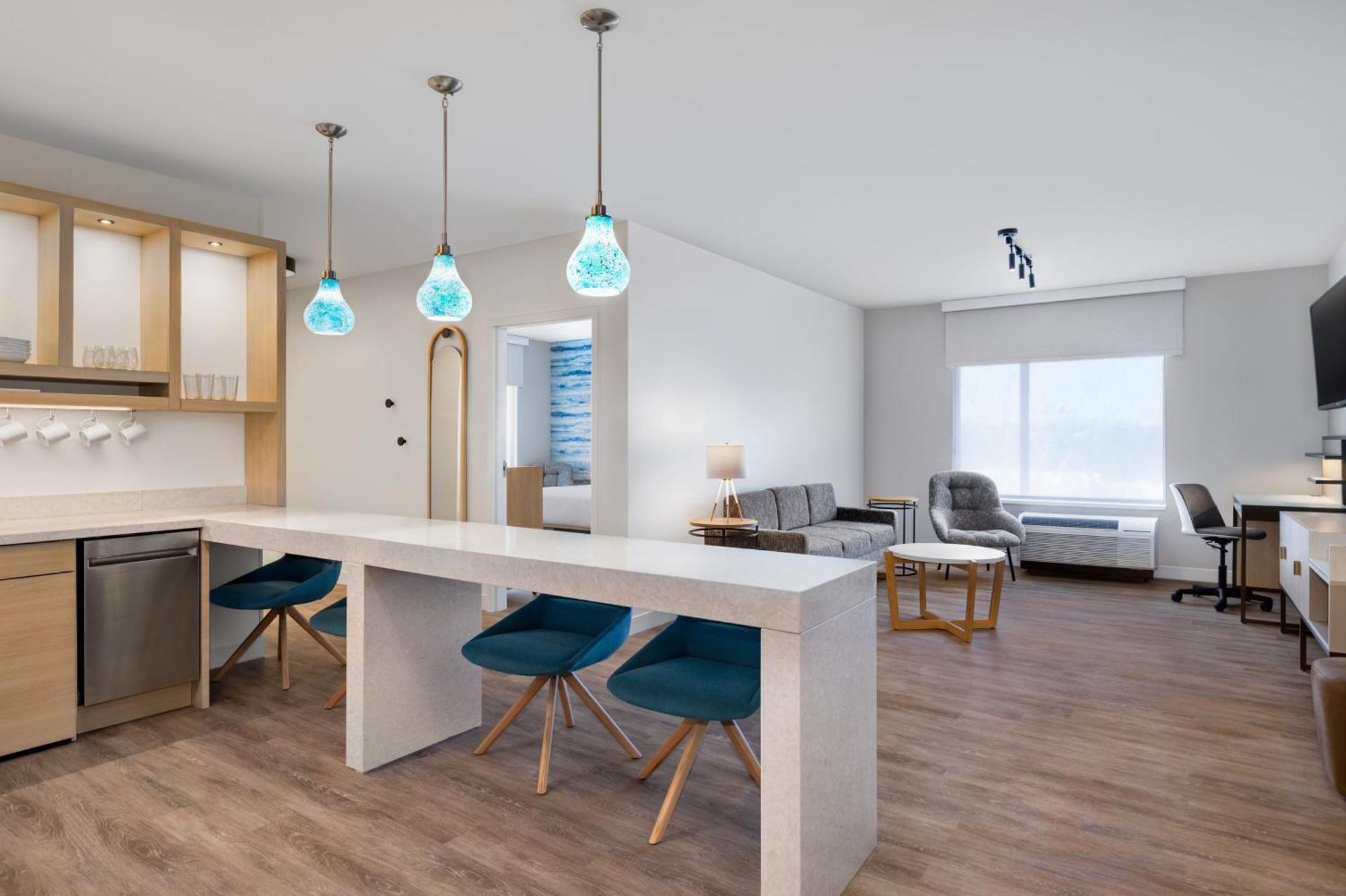 Towneplace Suites By Marriott Geneva At Spire Academy Kültér fotó